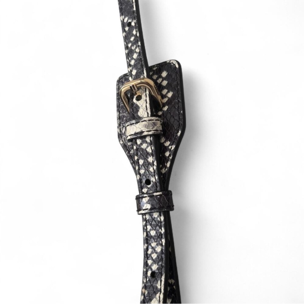 Marc Jacobs Shutter snakeskin-embossed leather crossbody bag. - Picture 6 of 9